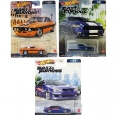 Hot Wheels Premium Modeliukas 1971 Alfa Romeo Giullia Sprint GTA, ’99 Nissan Maxima, Custom Mustang (yra sandėlyje)