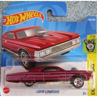 Hot Wheels Layin' Lowrider red short card