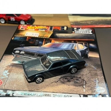 Hot Wheels Premium Boulevard Nissan Laurel 2000 SGX (loosen, 9/10)