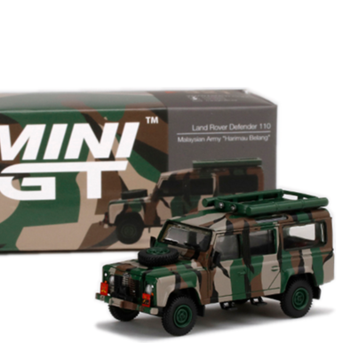 Mini GT Modeliukas Malaysia Exclusive Land Rover Defender 110, green/grey