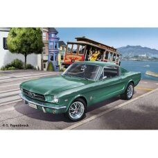 PRE-ORD3R Revell - Germany 1965 Ford Mustang 2+2 Fastback, plastic modelkit