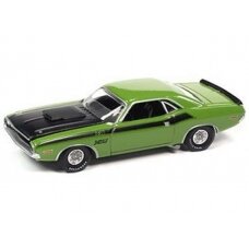 PRE-ORD3R Auto World 1970 Dodge Challenger T/A, go green with flat black hood & black T/A Side Stripes