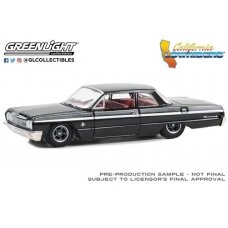 GreenLight Modeliukas 1964 Chevrolet Biscayne *California Lowriders Series 4*, black with red