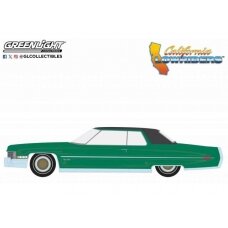 PRE-ORD3R GreenLight 1971 Cadillac Coupe DeVille *California Lowriders Series 5*, green