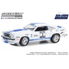 PRE-ORD3R GreenLight Modeliukas 1976 Ford Mustang II Cobra II Stampede Car #2 *The Drive Home to the Mustang Stampede Series 1*