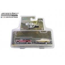 GreenLight Modeliukas 1987 Chevrolet Suburban K20 Silverado with Boat and Boat Trailer *Hitch & Tow Series 29*,