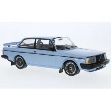 PRE-ORD3R IXO Models Modeliukas 1/18 1986 Volvo 240 Turbo Custom, matt light blue