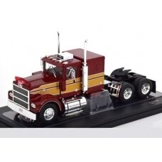 IXO Models Modeliukas 1/43 1980 Marmon CHDT, red