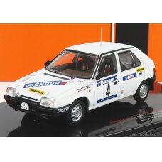 PRE-ORD3R IXO Models 1/43 1989 Skoda Favorit 136 L No.4 Rally Valasskaa Zima Krecek/Borivoj