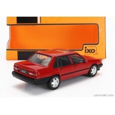 PRE-ORD3R IXO Models Modeliukas 1/43 1990 Volvo 940 Turbo, red