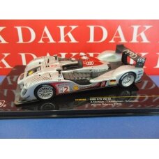 PRE-ORD3R IXO Models 2009 Audi R15 #2 winner Sebring McNish/Capello, silver