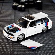 PRE-ORDER Hot Wheels Elite 64 1990 BMW 318i Touring