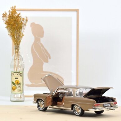 PRE-ORD3R Norev Modeliukas 1/18 1969 Mercedes Benz 250 SE Coupe, gold metallic