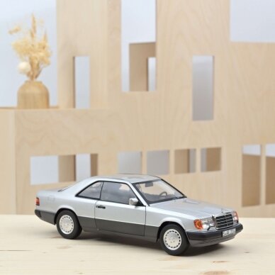 PRE-ORD3R Norev Modeliukas 1/18 1990 Mercedes-Benz 300 CE-24 Coupé, Silver