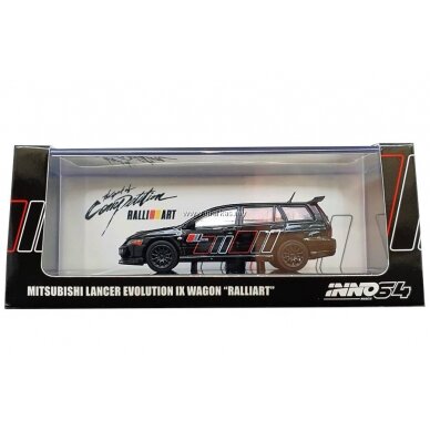 PRE-ORD3R Inno64 Modeliukas 2005 Mitsubishi Lancer Evolution IX Wagon Ralliart, black