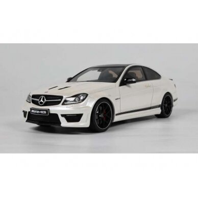 GT Spirit Modeliukas 2014 Mercedes Benz C63 AMG (W204) Edition 507 *Resin Series*, white