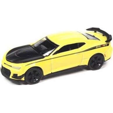 PRE-ORD3R Auto World Modeliukas 2019 NICKEY Chevrolet Camaro ZL1 1LE, shock yellow with flat black side stipes & NICKEY Logo