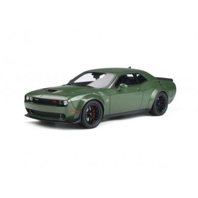 GT Spirit Modeliukas 2020 Dodge Challenger R/T Scat Pack Widebody *Resin Series*, green