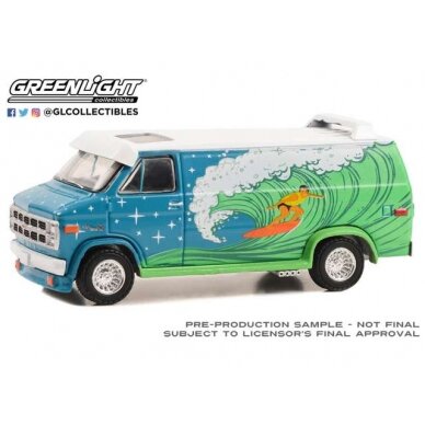 GreenLight Modeliukas 1978 GMC Vandura Custom Van - Surf Decoration *Vannin`*