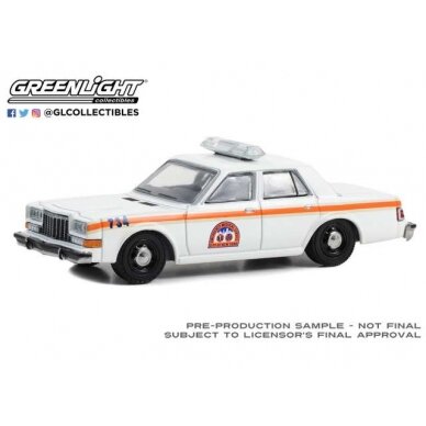 PRE-ORD3R GreenLight 1983 Dodge Diplomat NYC EMS (City of New York Emergency Medical Service)
