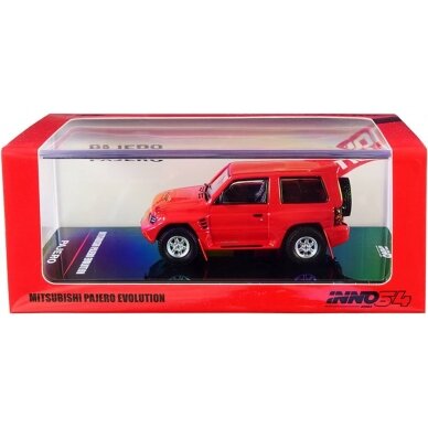 PRE-ORD3R Inno64 Modeliukas Mitsubishi Pajero Evoliuton *With Extra Wheels*, red