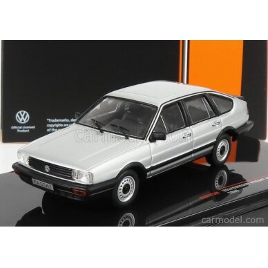 PRE-ORD3R IXO Models 1/43 1985 Volkswagen Passat B2, silver