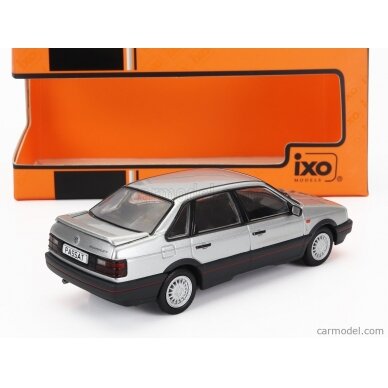 PRE-ORD3R IXO Models Modeliukas 1/43 1988 Volkswagen Passat GT, silver