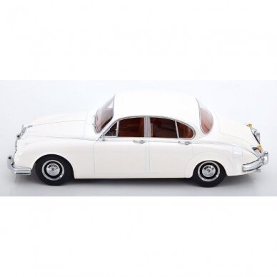 PRE-ORD3R KK Scale 1/18 1962 Daimler 250 V6 *LHD*, white with brown interieur
