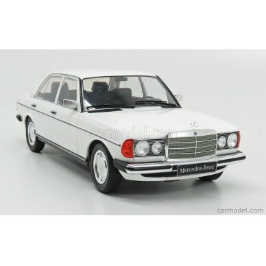 PRE-ORD3R KK Scale Modeliukas 1/18 1975 Mercedes Benz 230E W123, white