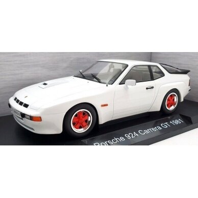 PRE-ORD3R MCG 1/18 1981 Porsche 924 Carrera GT, white with red wheels