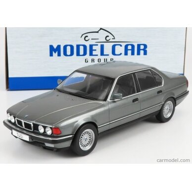 PRE-ORD3R MCG 1/18 1992 BMW 730i (E32), grey