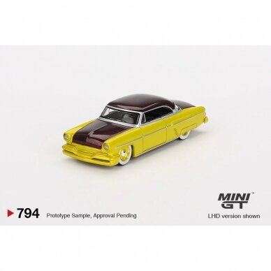 PRE-ORD3R Mini GT Modeliukas 1/64 1954 Lincoln Capri Hot Rod, lime yellow