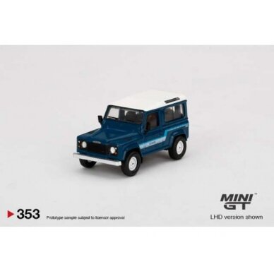 Mini GT Modeliukas 1/64 Land Rover Defender 90 County Wagon, stratos blue (yra Sandėlyje)