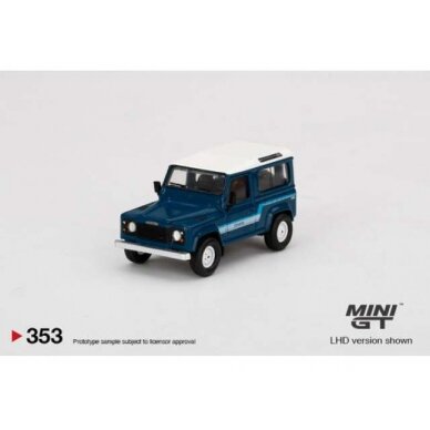 PRE-ORD3R Mini GT Modeliukas 1/64 Land Rover Defender 90 County Wagon, stratos blue