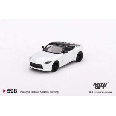 PRE-ORD3R Mini GT 2023 Nissan Fairlady Z Version ST, everest white