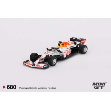 PRE-ORD3R Mini GT Modeliukas 2021 Red Bull RB16B #33 Max Verstappen 2nd place Turkish Grand Prix, white/red/yellow