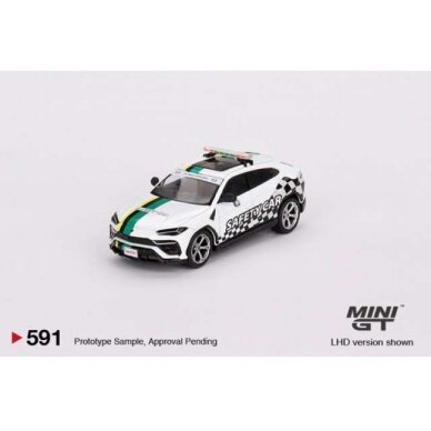 Mini GT 2022 Lamborghini Urus Macau GP Official Safety Car, white/green (Right Hand Drive)