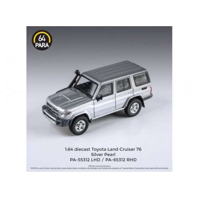 PRE-ORD3R Para64 Modeliukas Toyota Land Cruiser LC76 *Left Hand Drive*, silver pearl (cars in a deluxe Acrylic window box)