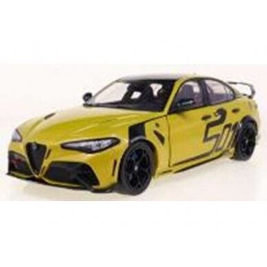 PRE-ORD3R Solido 1/18 2022 Alfa Romeo Giulia GTA, yellow