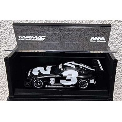 PRE-ORD3R Tarmac Modeliukas 1/64 2018 Mercedes AMG GT3 #3 with container & figure, white