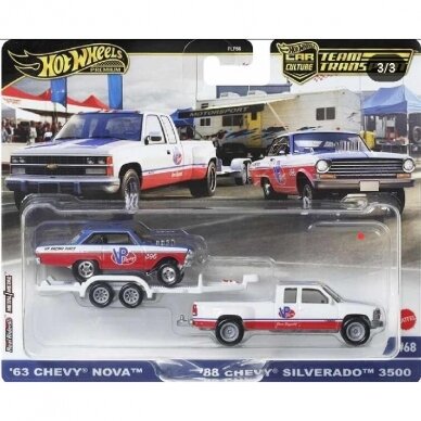 Hot Wheels Premium Team Transport Modeliukas ’63 Chevy Nova & ’88 Chevy Silverado 3500 (yra Sandėlyje)