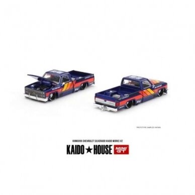 Mini GT Kaido House Modeliukas Kaido House Chevrolet Silverado Kaido Works, blue with flames (yra Sandėlyje)